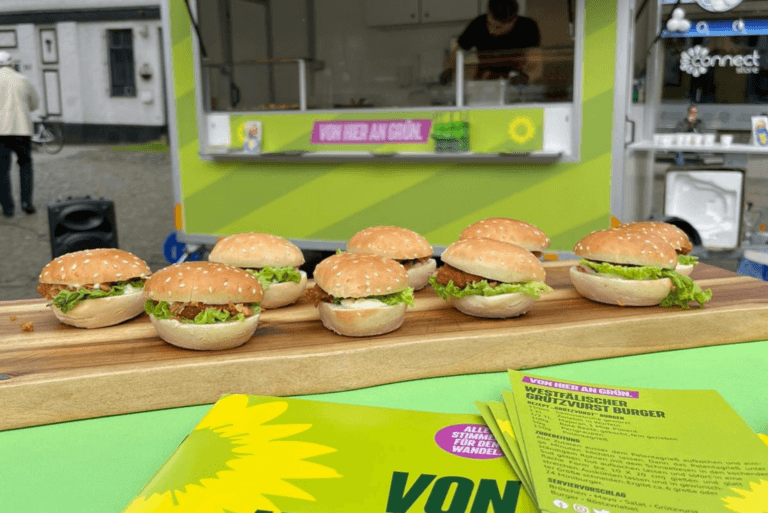 Bei veganen Burgern und Eistee – GRÜNE JUGEND Herne macht Gesprächsangebot in Wanne